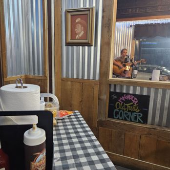 Meating Place Barbeque - Live music - Barbeque Near Me - Magnolia, Texas