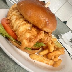 Timbers And Tides - Popular Cod sandwich