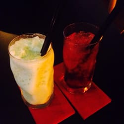 Republic Cafe - Swimmingpool und Aperol