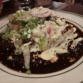 Tacuba Hell's Kitchen - Enchiladas de Pollo En Mole Brunch - Mexican Near Me - New York, New York Tacuba Hell's Kitchen - Enchiladas de Pollo En Mole Brunch - Mexican Near Me - New York, New York