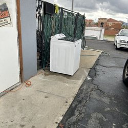 Buy for Less Appliances - The washer that was sold to Us