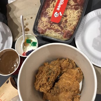 Jollibee - Bucket B and Halo Halo sundae - Fast Food Near Me - New York, New York Jollibee - Bucket B and Halo Halo sundae - Fast Food Near Me - New York, New York