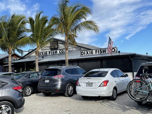 Dixie Fish Company by null