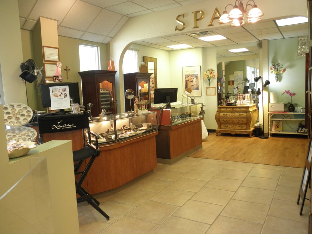 Yeager's Inc. Hair Studio & Spa Logo