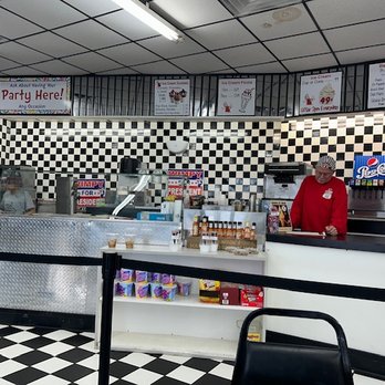 Wimpy’s Sandwich Shoppe - a checkered counter - Sandwiches Near Me - Sapulpa, Oklahoma Wimpy’s Sandwich Shoppe - a checkered counter - Sandwiches Near Me - Sapulpa, Oklahoma