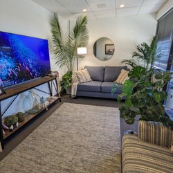 Shirley Furman Integrative Healing - Our cozy lobby with plenty of plant life.