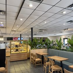 Dining room.