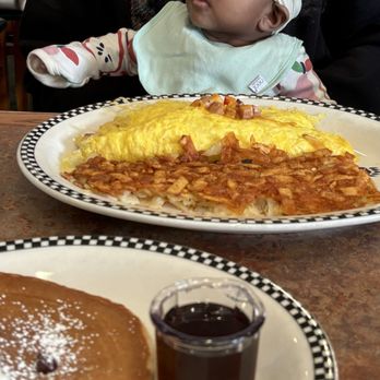 Black Bear Diner Colton - Denver Omelette - Diners Near Me - Colton, California