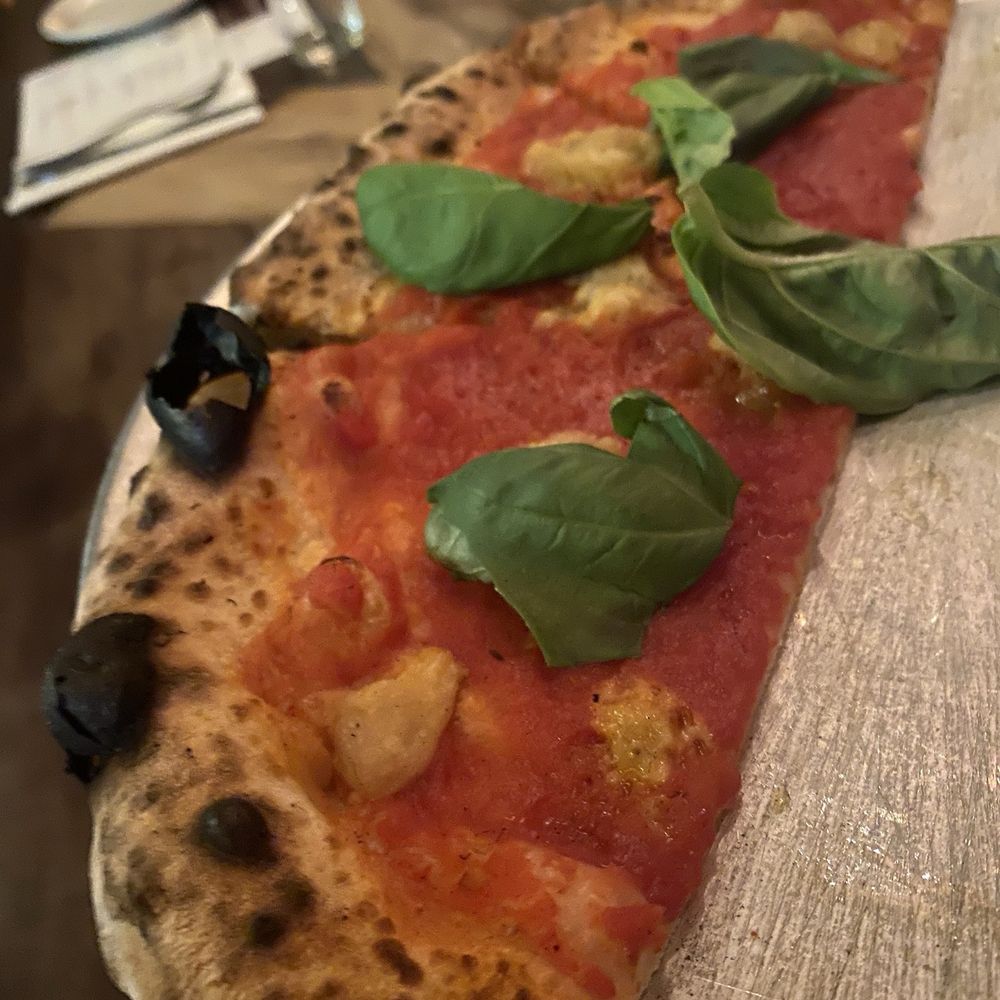 Falora - Vegan margarita pizza - Pizza Near Me - Tucson, Arizona