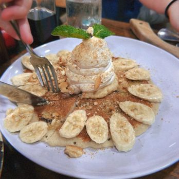 The Hen and The Hog - Banana Cream Pie Pancake - Breakfast & Brunch Near Me - Boca Raton, Florida The Hen and The Hog - Banana Cream Pie Pancake - Breakfast & Brunch Near Me - Boca Raton, Florida