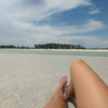 Lido Beach - Hot dog legs on the sand bar - Beaches Near Me - Sarasota, Florida Lido Beach - Hot dog legs on the sand bar - Beaches Near Me - Sarasota, Florida