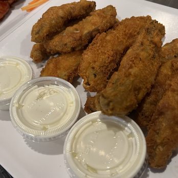 Aircraft Grill - Portbella mushroom fries - Barbeque Near Me - Moline, Illinois Aircraft Grill - Portbella mushroom fries - Barbeque Near Me - Moline, Illinois