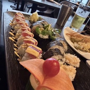 Black Pearl - Sushi Bars Near Me - Glenview, Illinois