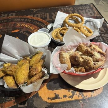BROADWAY BUFFALO WINGS - Updated February 2026 - 39 Photos & 66