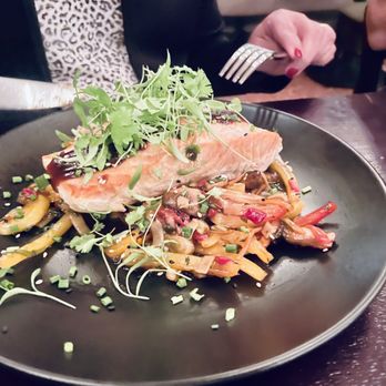 Santaella - Salmon with veg - Puerto Rican Near Me - San Juan, Puerto Rico