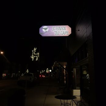 JC Raven Tap Cafe - Pubs Near Me - Junction City, Oregon
