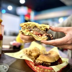 Fredericksburgers - Roadrunner Burger