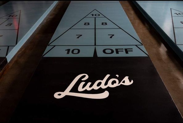 Ludo's Shuffleboard Bar by null