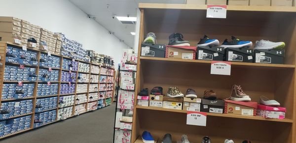 Shoe Station