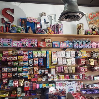 Blooms Candy & Soda Pop Shop by null