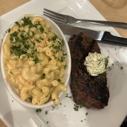 Flat Iron Steak w/ Mac and cheese Flat Iron Steak w/ Mac and cheese