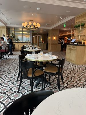 BISTRO DU JOUR by null