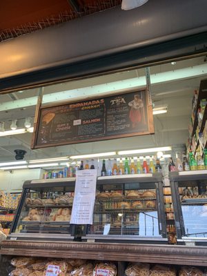 El Mercado Latino by null