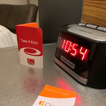 Econo Lodge - Room - Hotels Near Me - Clinton, Iowa Econo Lodge - Room - Hotels Near Me - Clinton, Iowa