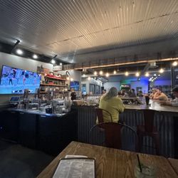 Les Cheneaux Distillers - The Tipper Room - Bar area