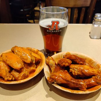 Duff's Famous Wings - Chicken Wings Near Me - Vaughan, Ontario