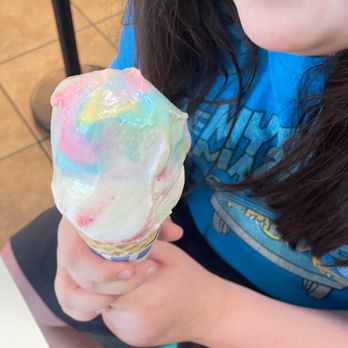 La Michoacana - Cone with strawberries and cream and bubblegum (I think) scoops - Ice Cream & Frozen Yogurt Near Me - Richmond, Virginia