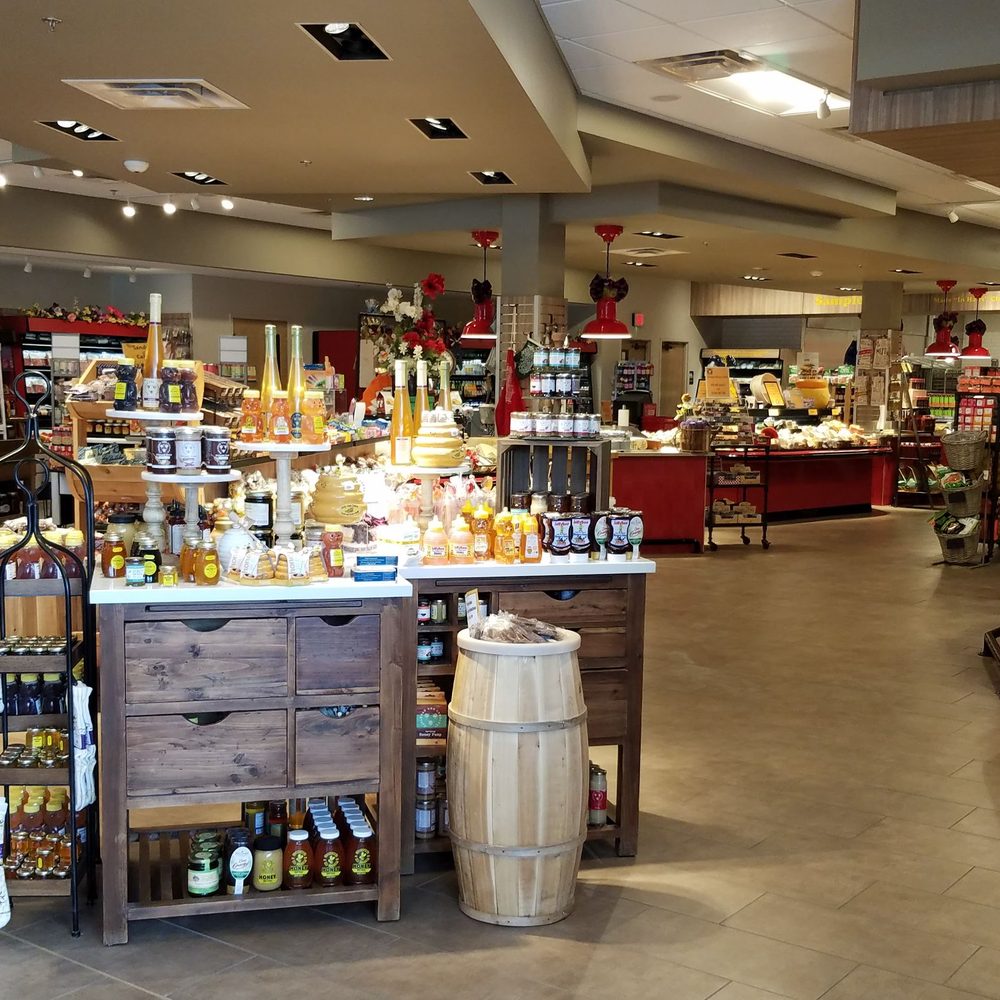 Frankenmuth Cheese Haus - inside of store - Cheese Shops Near Me - Frankenmuth, Michigan