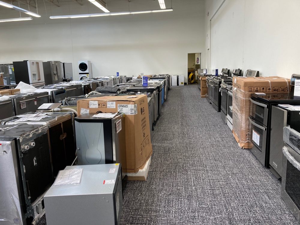 BEST BUY HOUSTON OUTLET Updated September 2024 40 Photos & 27