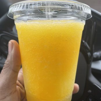Burgeratti - Mango Lemonade - Burgers Near Me - Dearborn Heights, Michigan