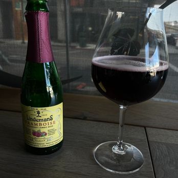 Wine So Cru - Raspberry Beer - Wine Bars Near Me - Berkeley, California