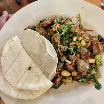 Crow's Nest - Thai Stir Fry - Breakfast & Brunch Near Me - Kalamazoo, Michigan