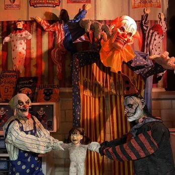 Halloween Bootique - Costumes Near Me - Costa Mesa, California
