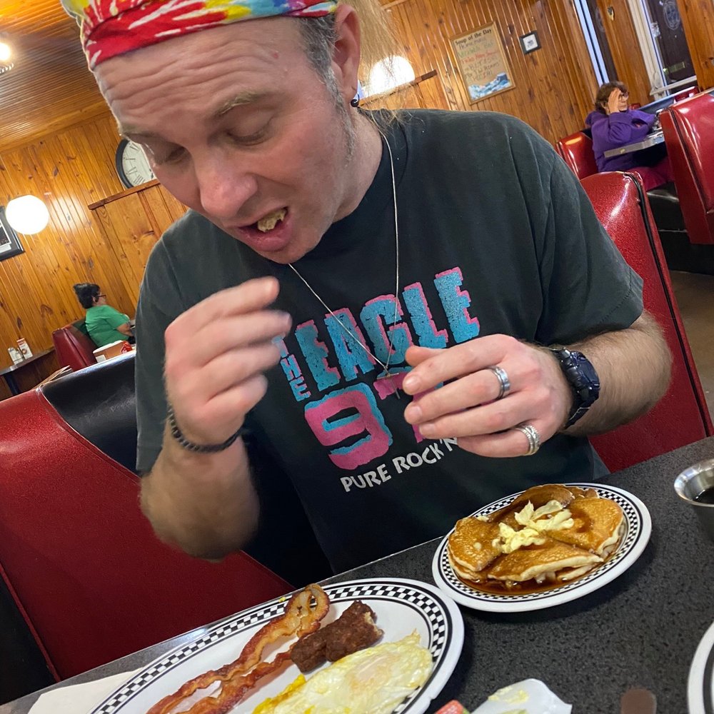 Metro Diner - Tull eats food. - Diners Near Me - Dallas, Texas Metro Diner - Tull eats food. - Diners Near Me - Dallas, Texas