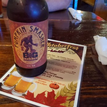 Walt's Pizza - Pumpkin Smasher-Big Muddy Brewing - Pizza Near Me - Marion, Illinois Walt's Pizza - Pumpkin Smasher-Big Muddy Brewing - Pizza Near Me - Marion, Illinois