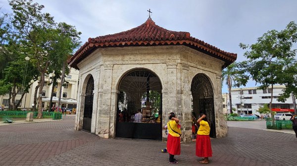 Magellan's Cross by null