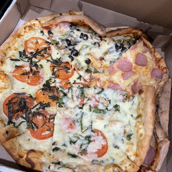 Brooklyn Pizzeria - Pizza Near Me - Missouri City, Texas