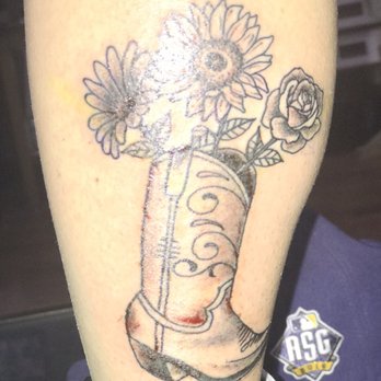 Closed Casket Tattoo Parlor - Tattoo Near Me - El Cajon, California Closed Casket Tattoo Parlor - Tattoo Near Me - El Cajon, California