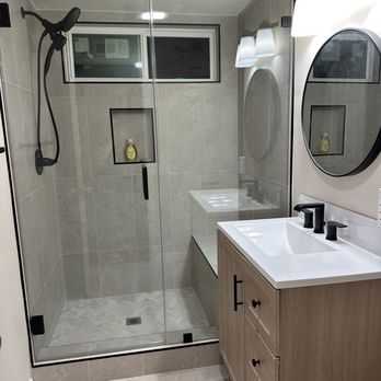 Glass & Mirror Solutions - Shower glass door - Glass & Mirrors Near Me Glass & Mirror Solutions - Shower glass door - Glass & Mirrors Near Me
