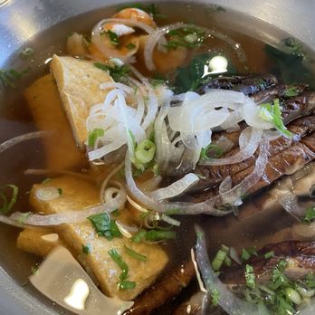Bo Heo Pho Kitchen - Vegetarian pho with shrimp added - Vietnamese Near Me - Denver, Colorado Bo Heo Pho Kitchen - Vegetarian pho with shrimp added - Vietnamese Near Me - Denver, Colorado