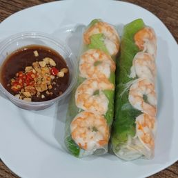 Shrimp Summer rolls with amazing Peanut sauce