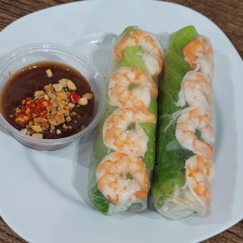 Yen's Kitchen - Shrimp Summer rolls with amazing Peanut sauce - Vietnamese Near Me - Lake Worth, Florida