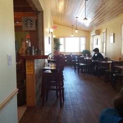 The Freighthouse Market & Cafe - The sitting area at the freighthouse