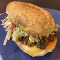 Mercadito Taqueria - Torta de carne asada