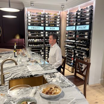 Accent Wine Parlor - Cool wine bar - Beer, Wine & Spirits Near Me - Columbus, Ohio