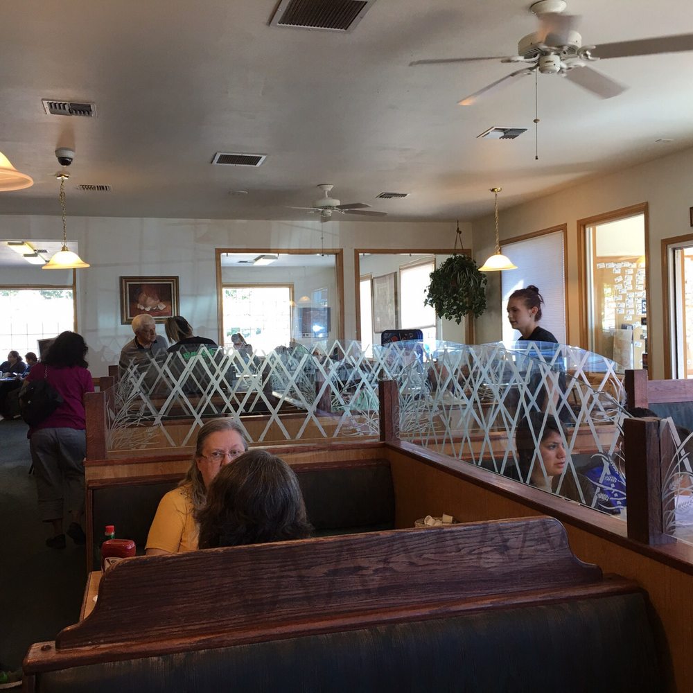 Waffles Caffe - Inside - Breakfast & Brunch Near Me - Yakima, Washington